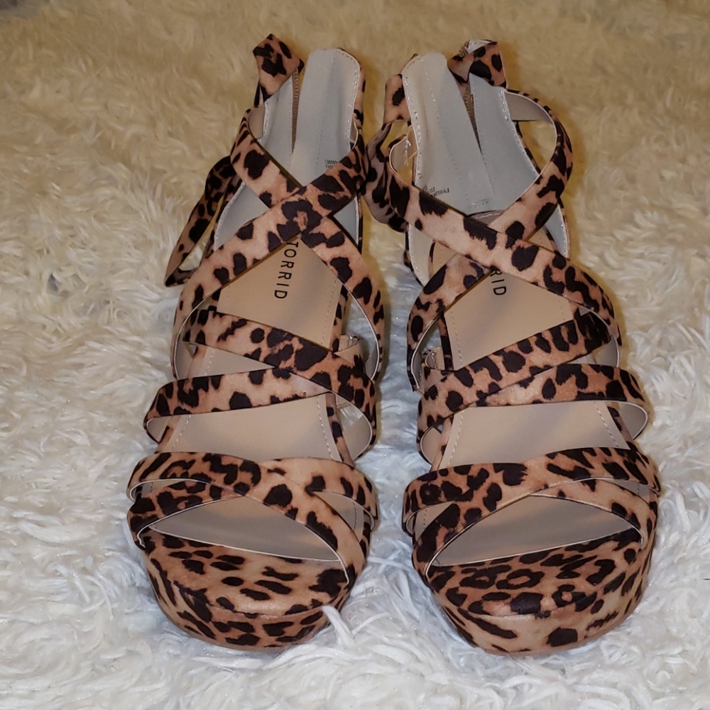 Torrid Leopard Platform Wedge 8 WW Nwot - Picture 2 of 6